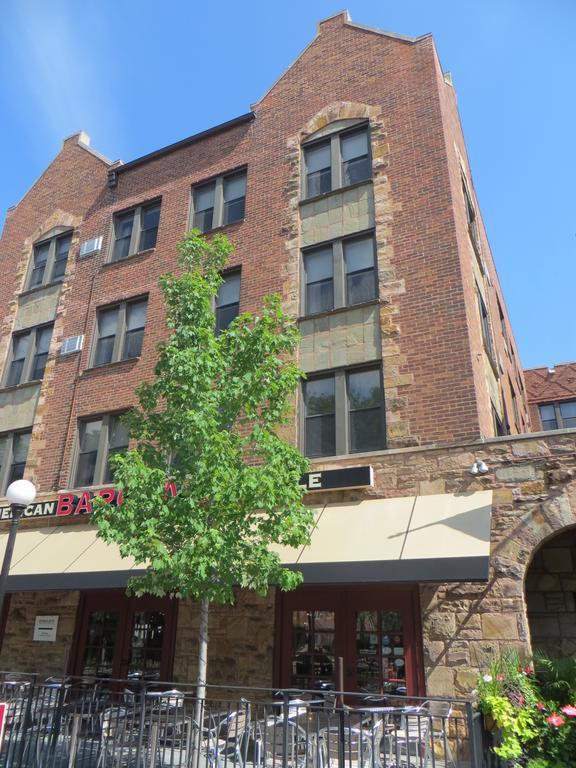 Carleton Of Oak Park Hotel Bagian luar foto
